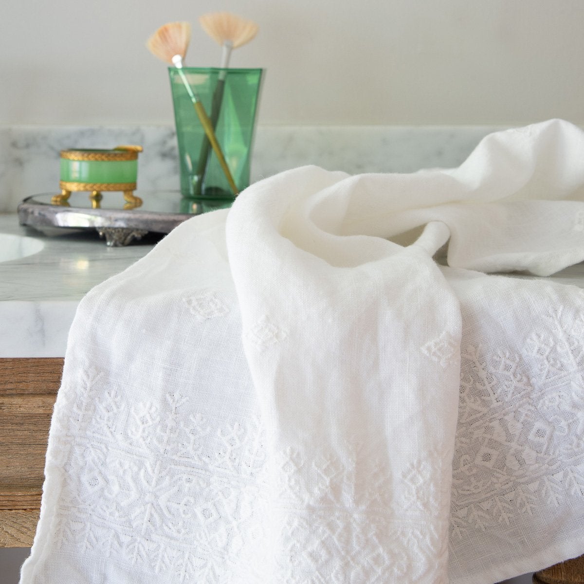 Linen Whisper Guest Towel – Bella Notte Linens